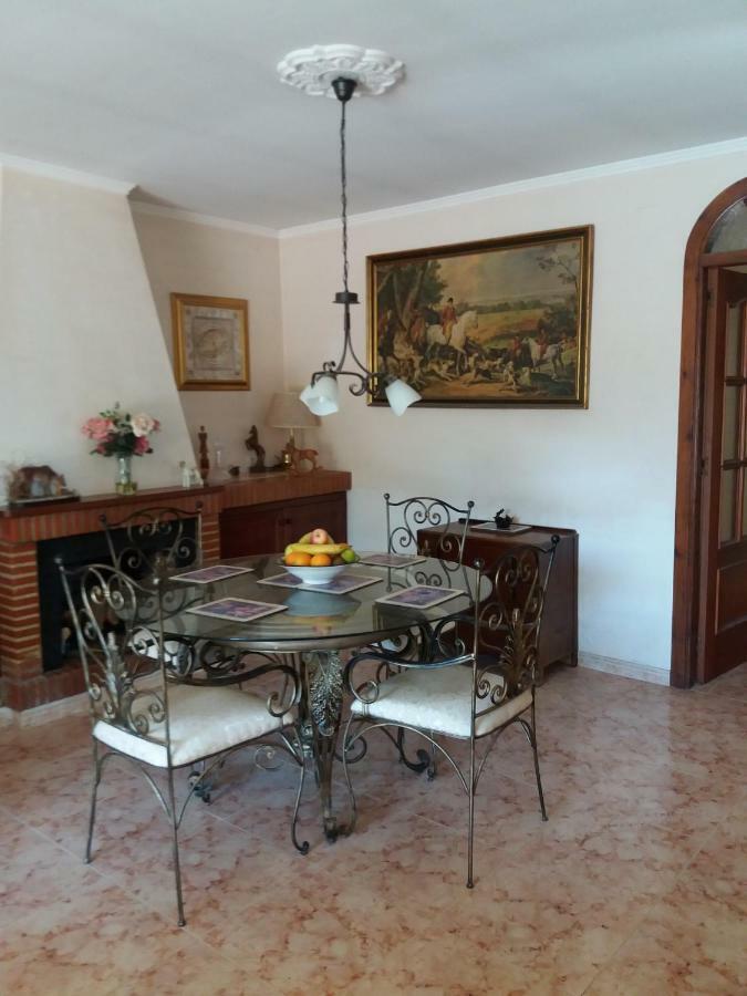 Villa De La Rosa Малага Екстер'єр фото