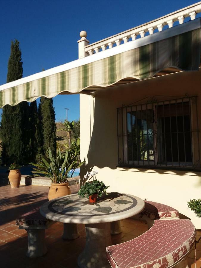 Villa De La Rosa Малага Екстер'єр фото
